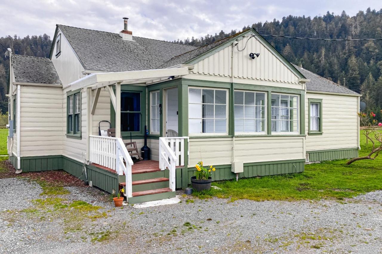 Redwood Farmhouse In The Orick Valley Eksteriør billede